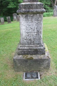 Leslie Patterson grave. Photo courtesy of Brenda Corby